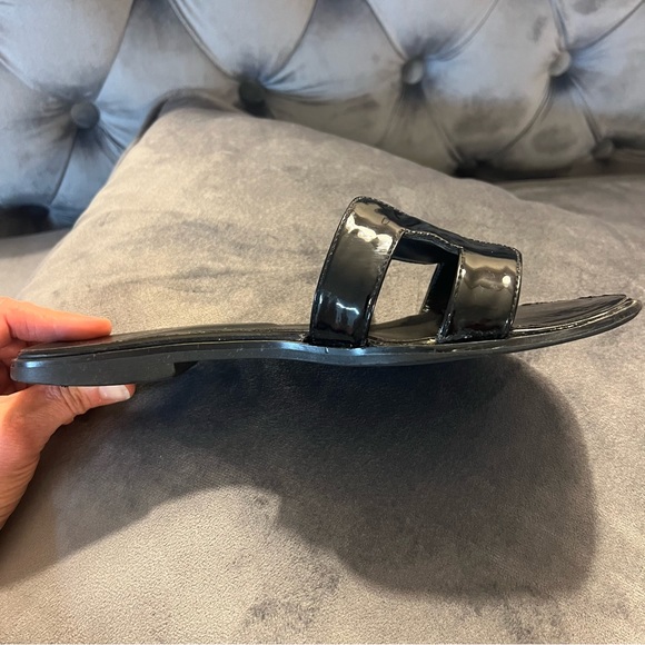 Hermes Oran Black Patent Leather Slip-on Sandals Size 8.5 - Picture 8 of 16